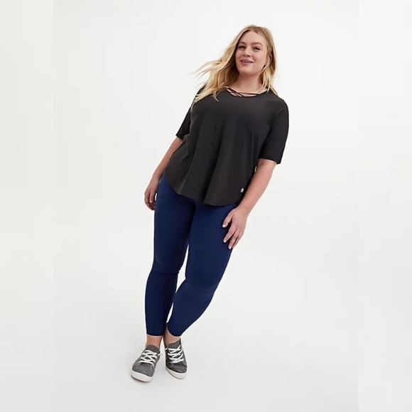 Torrid Whicking Tech Active Tee - Picture 1 of 12